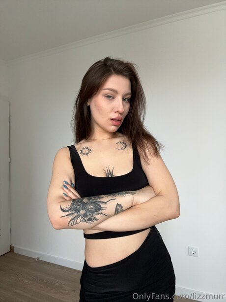 Lizzmurr star hot pictures