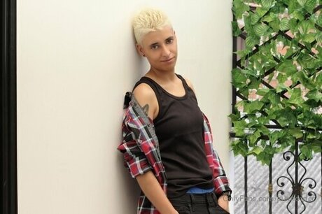 Biggerclit sex star photos