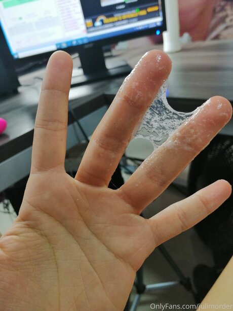 Biggerclit sexy pornstar pics