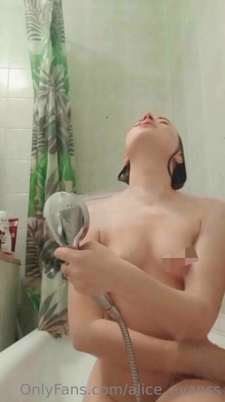 Alice Evanss porn actress pic