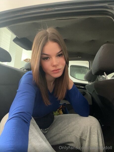 Caandydoll erotic model picture