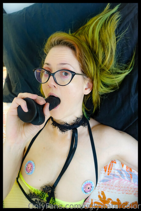 Uglywatercolor xxx actress gallery