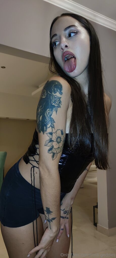 Mia Goddes star sexy archive