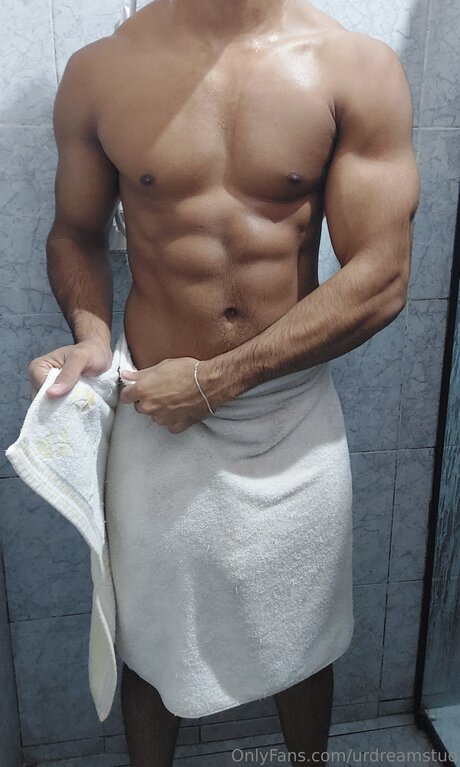 Urdreamstud star adult pictures