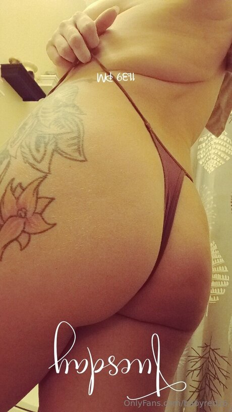 Babyred26 star sexy pic