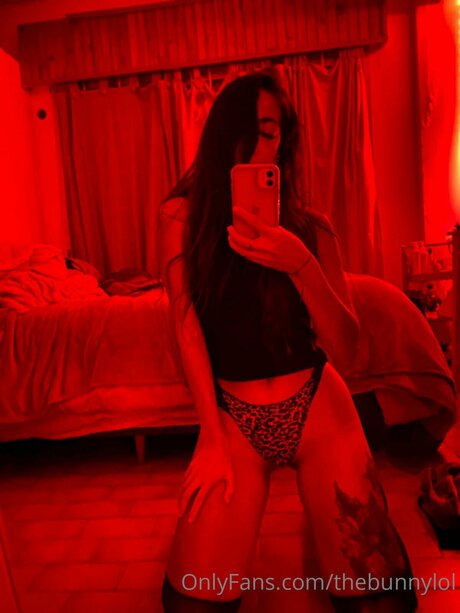 Sexybunnylola star porn photo