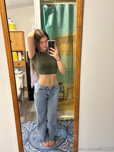 mom daughter onlyfans beautiful naked pics