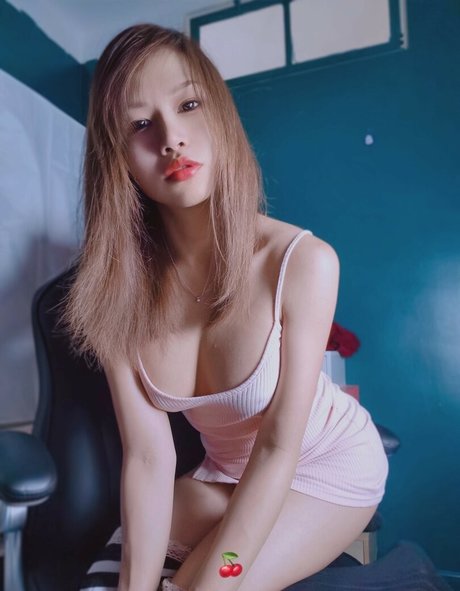 Cherry Hotwife best actress gallery