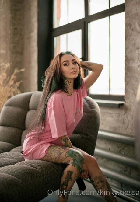 Kinky Nessa pretty star photos