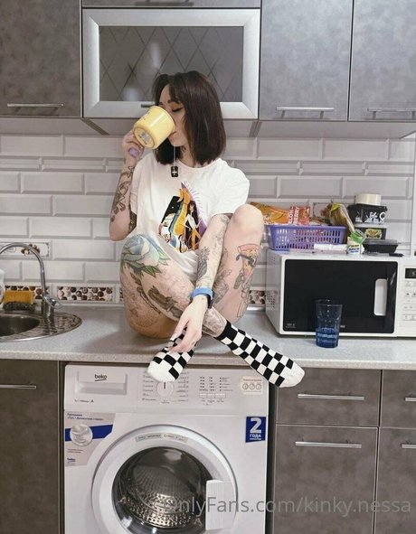 Kinky Nessa model beautiful images