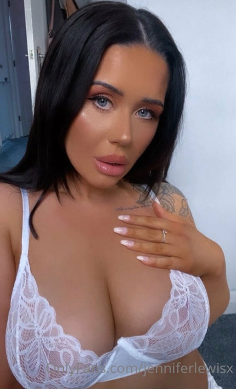 Jenny Lewis erotic pornstar picture