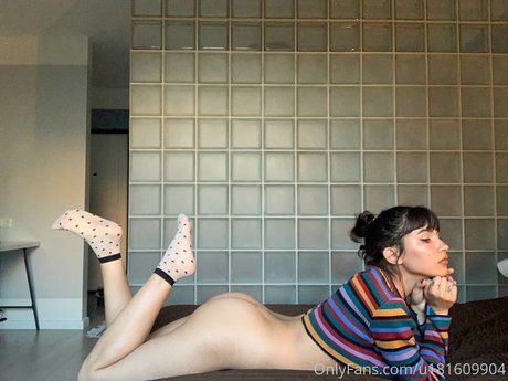 nude yoga onlyfans sexy image