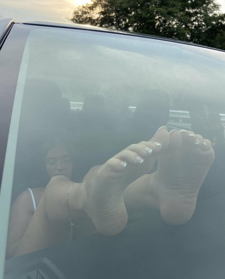 Daphsilksoles porn model picture