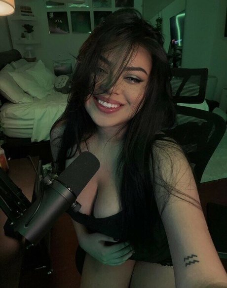 GMayaOF high quality pornstar image