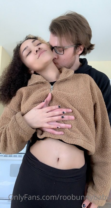 RooBunnyBaby pornographic model image