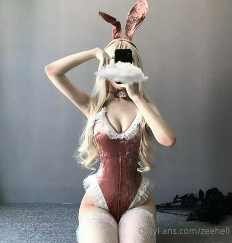 ZeeHell porn star photos
