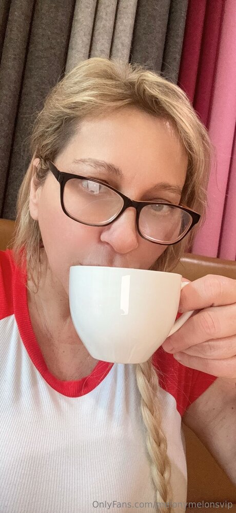 Melonymelonsvip beautiful star picture