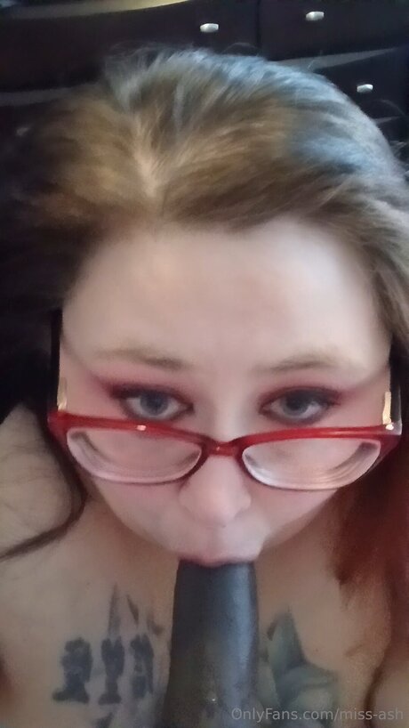 housewife onlyfans naked picture