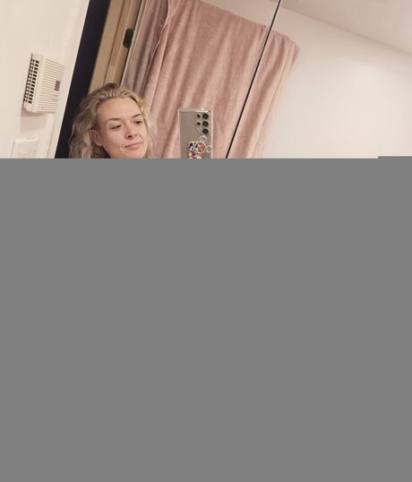 Diamondblondienorris sexy model img