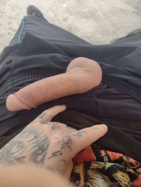 Fallenmaster69 pornstar pretty picture