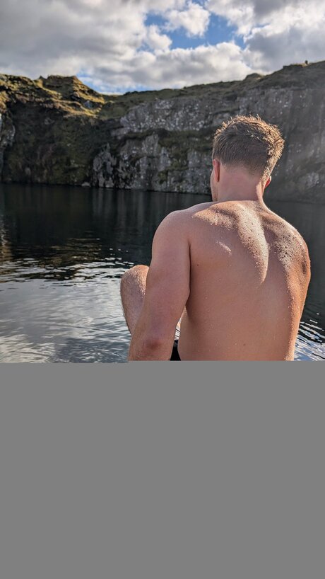 Oeyonlyfans model adult photo