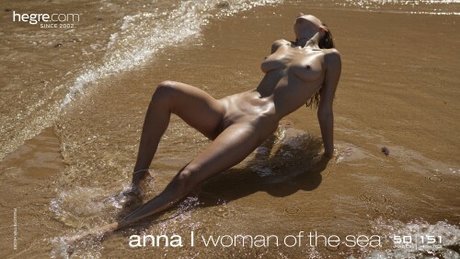 Anna Ralphs_ sexy actress images