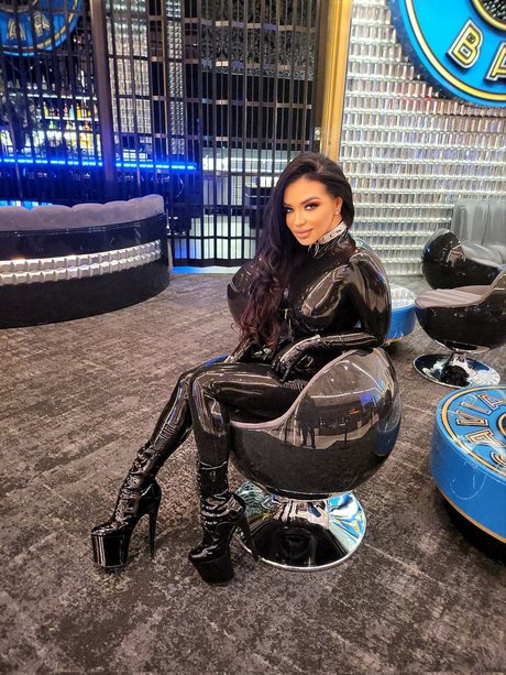 big tits riding onlyfans nude pictures