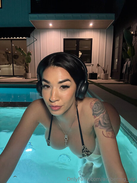 Ambermg Vip pornstar xxx images