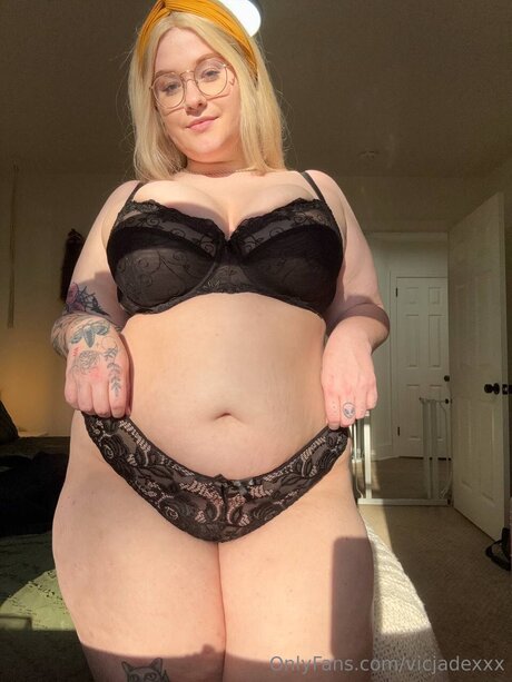outdoor shower onlyfans sexy xxx photos