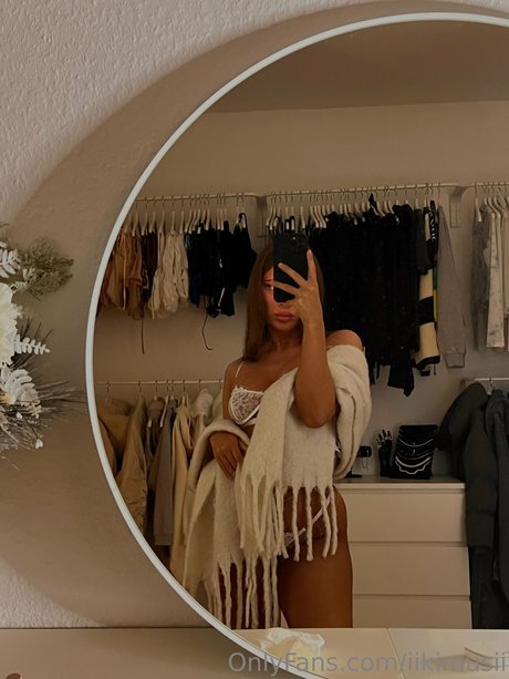 Iikimusi_ nude thumbnail