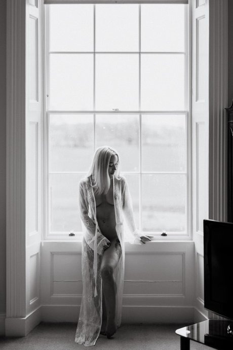 Ella Baig free model pic