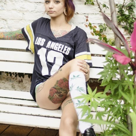 female popular onlyfans sexy naked image