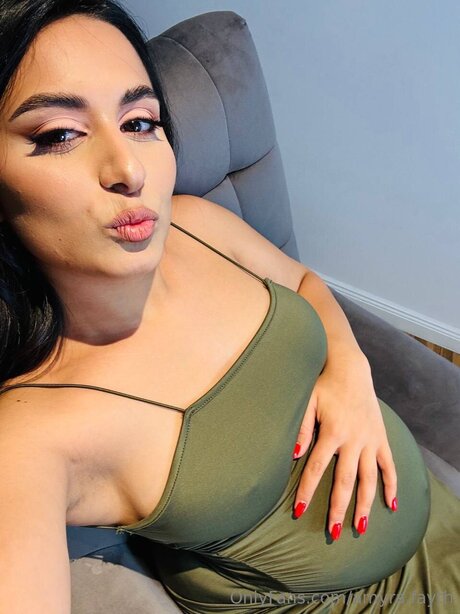 Amyra Fayth hot actress image