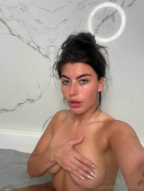 Thegalritchie sexy model image