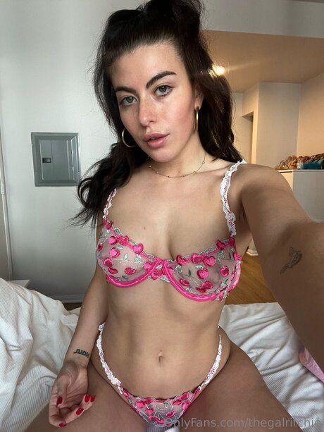 Thegalritchie art model gallery