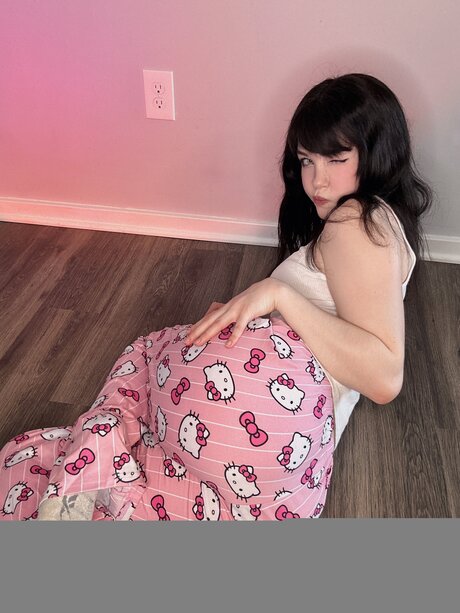 Emfoxpng pretty model photos