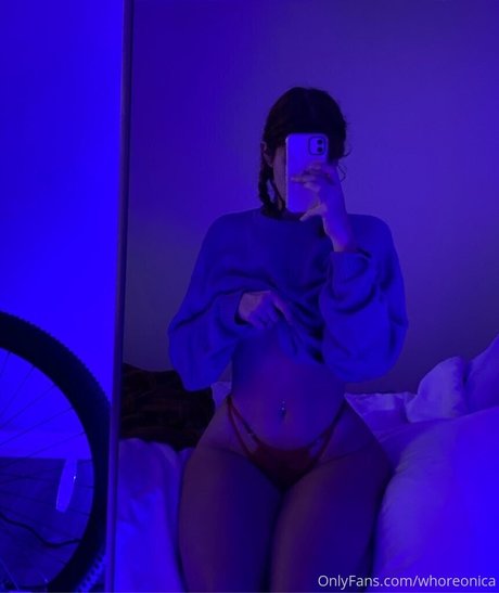 Whoreonica star art pics