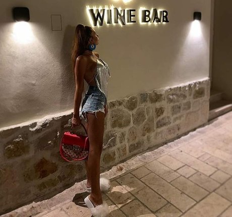 Kristina Penava model best pic