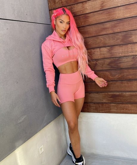 gloryhole wife onlyfans sexy nude picture