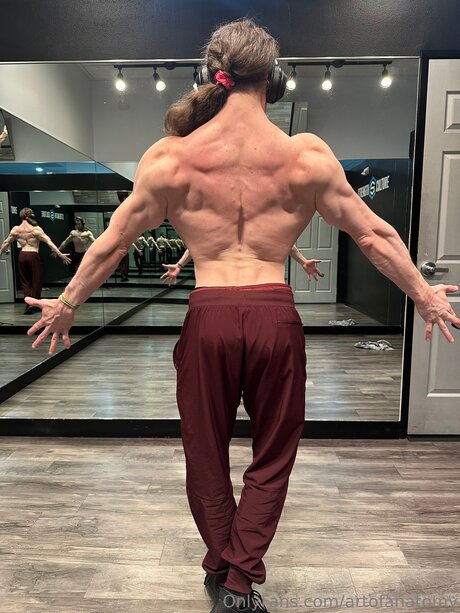 Artofanatomy sexy actress image