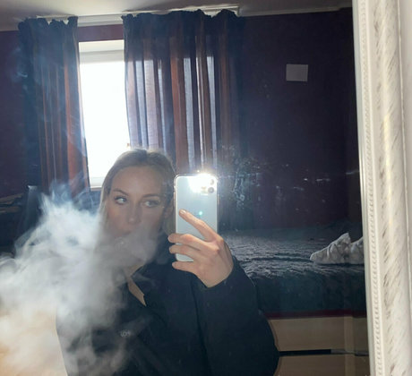 sexy mom onlyfans hot images