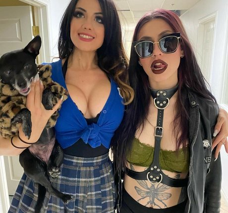 Hexgrlfrnd star pornographic pictures