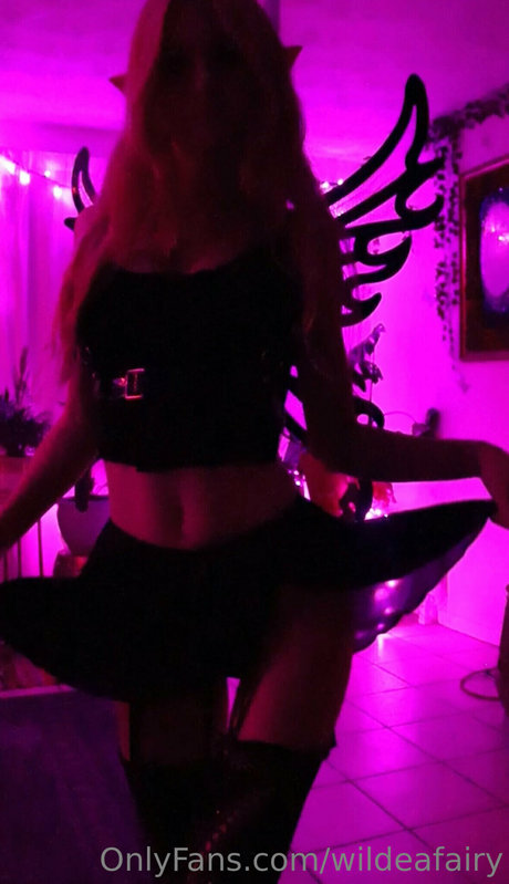 Emerald Wildea star nudes archive