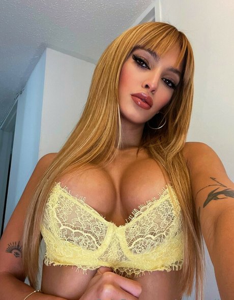 gloryhole princess onlyfans erotic pic