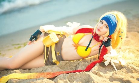 Nelly Laufeyson model hot pic