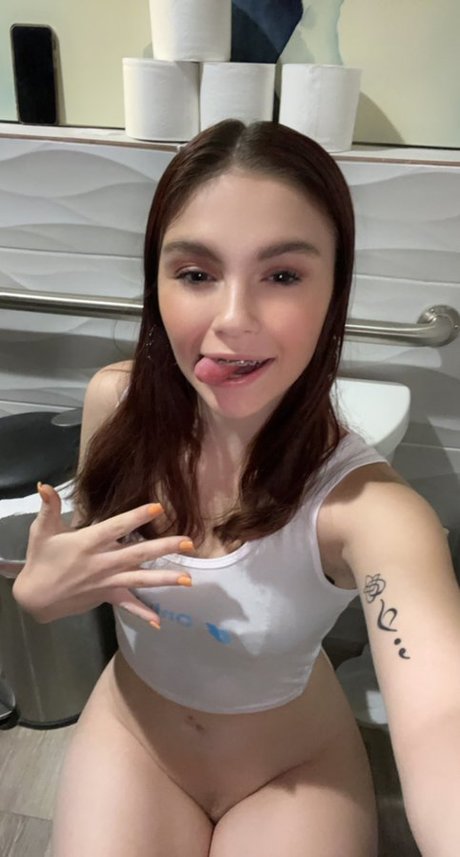 amateur shemale onlyfans free nude image