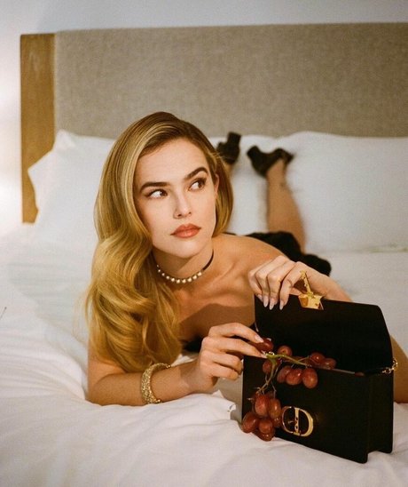 alt girl onlyfans hot sexy pics