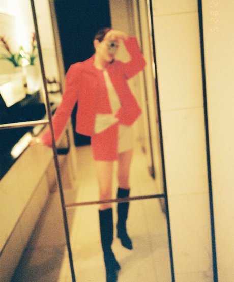 young amateur onlyfans hd photos