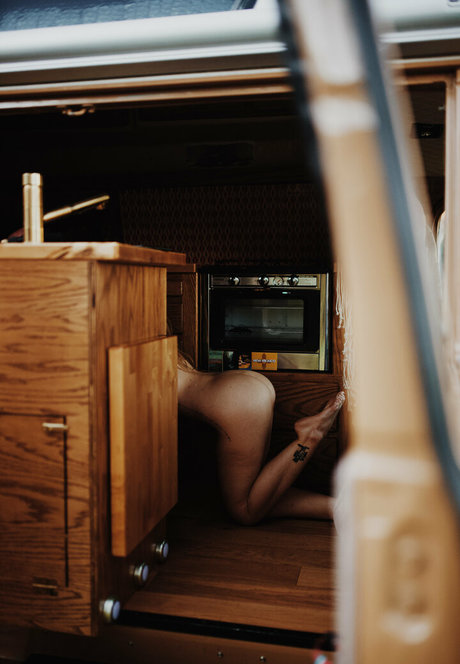 blonde midget onlyfans nudes img