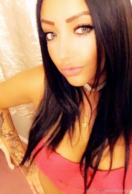 harperlee model perfect pics